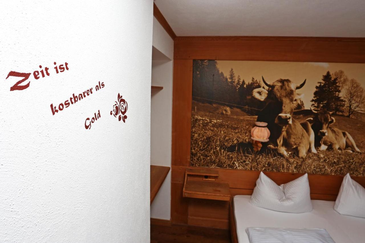 Hotel Lustiger Hirsch Akams Zewnętrze zdjęcie