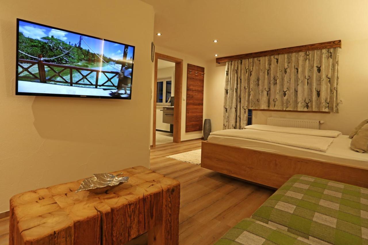 Hotel Lustiger Hirsch Akams Zewnętrze zdjęcie