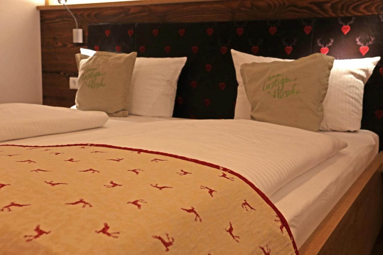 Hotel Lustiger Hirsch Akams Zewnętrze zdjęcie