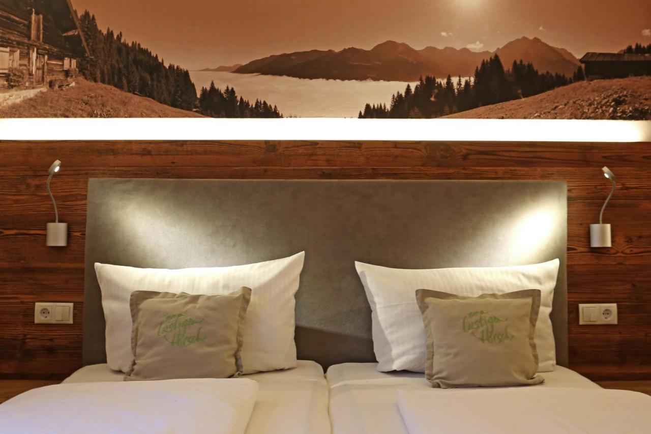 Hotel Lustiger Hirsch Akams Zewnętrze zdjęcie