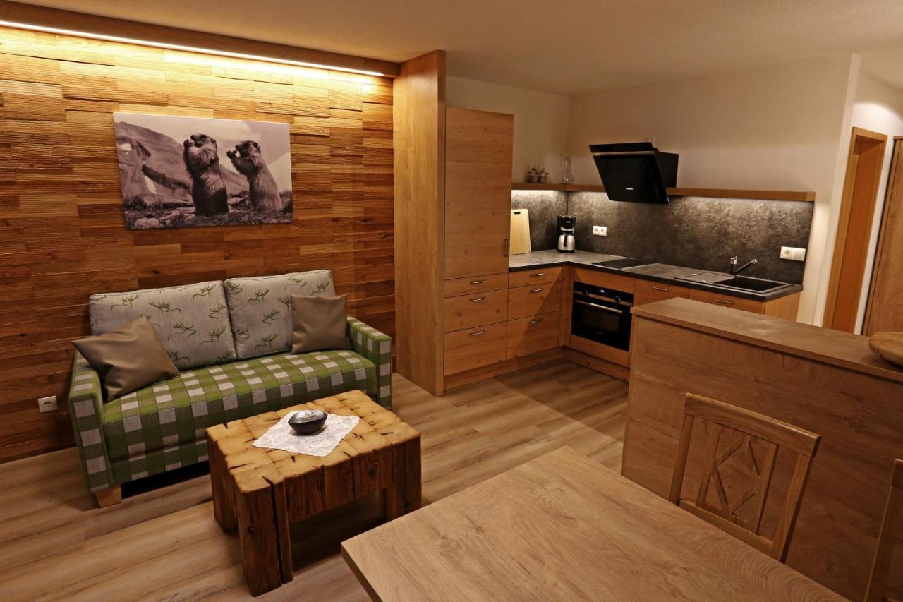 Hotel Lustiger Hirsch Akams Zewnętrze zdjęcie