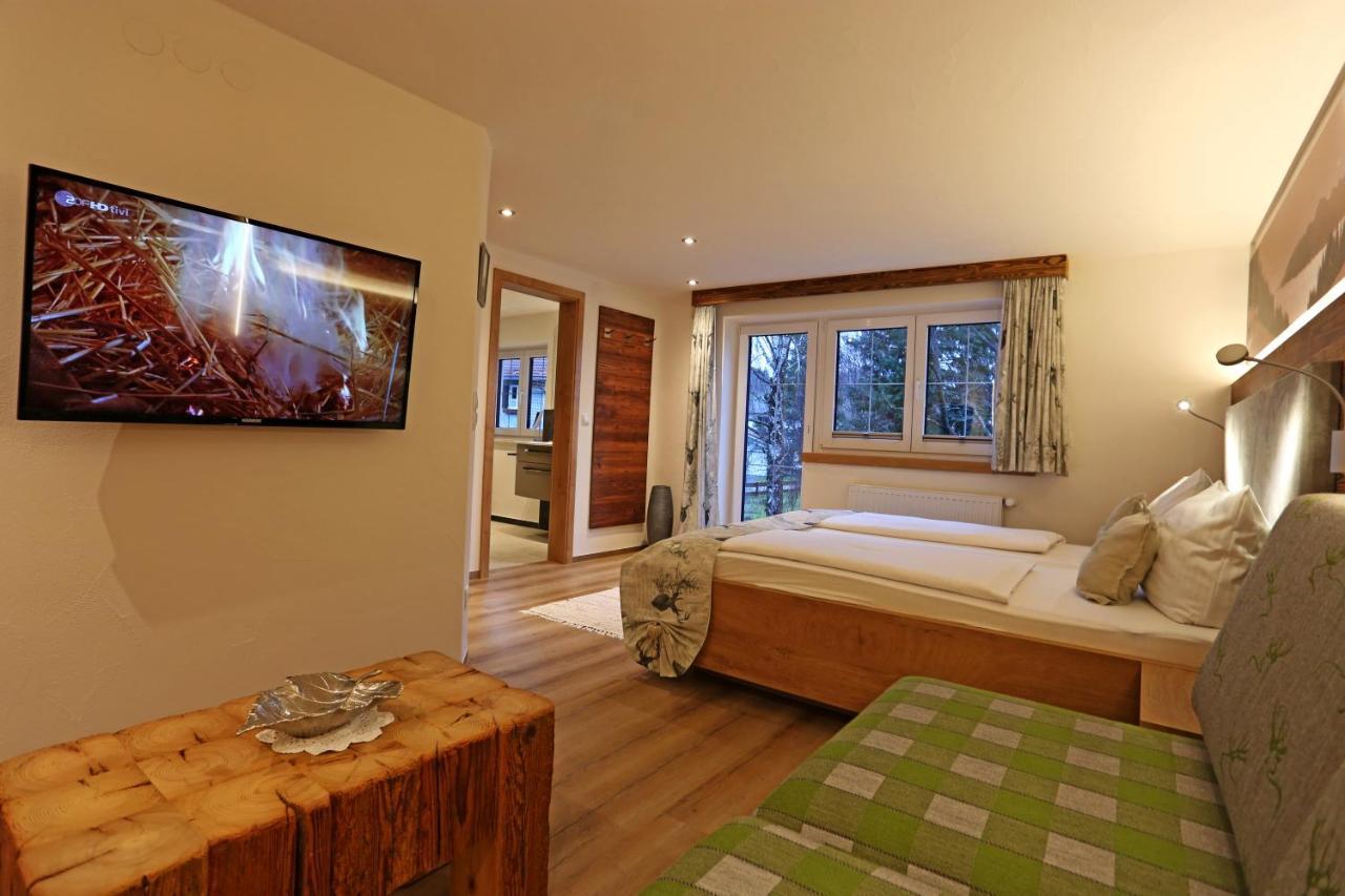 Hotel Lustiger Hirsch Akams Zewnętrze zdjęcie